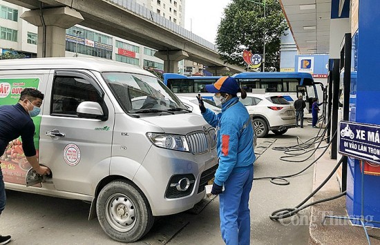 Chuyên gia kinh tế Nguyễn Minh Phong: Khó phân định chất lượng, trách nhiệm nếu doanh nghiệp bán lẻ xăng dầu ký với nhiều đầu mối