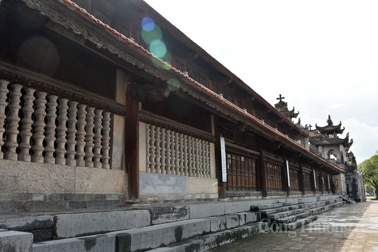 Nhà thờ Phát Diệm, sự hòa hợp giữa Công giáo với nền văn hóa kiến trúc dân tộc Nhà thờ Phát Diệm, sự hòa hợp giữa Công giáo với nền văn hóa kiến trúc dân tộc