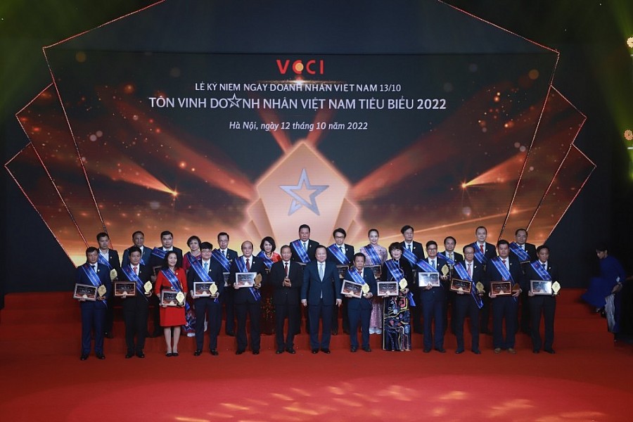 Bài 2: Vì một Việt Nam hùng cường Bài 2: Vì một Việt Nam hùng cường