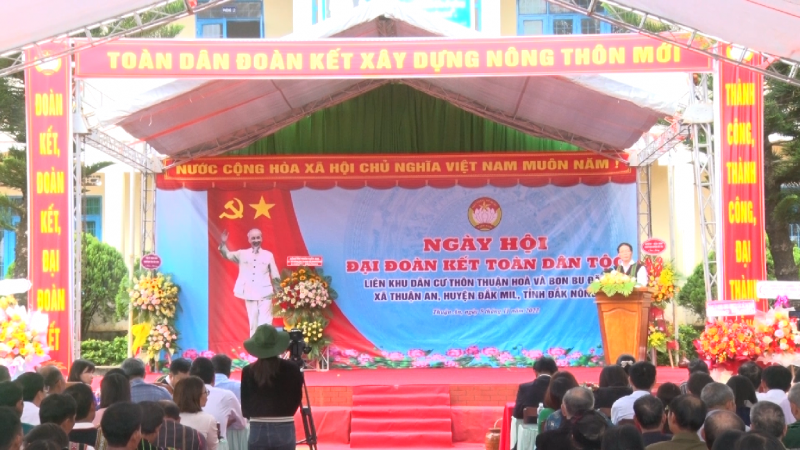Trưởng ban Kinh tế Trung ương Trần Tuấn Anh dự Ngày hội Đại đoàn kết tại Đắk Nông