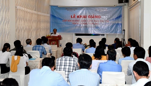 Cà Mau tăng cường kiến thức văn hóa dân tộc thiểu số cho cán bộ công chức