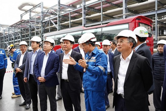 Bộ trưởng Nguyễn Hồng Diên: Nhà máy Lọc dầu Nghi Sơn sớm khắc phục sự cố, bảo đảm nguồn cung xăng dầu