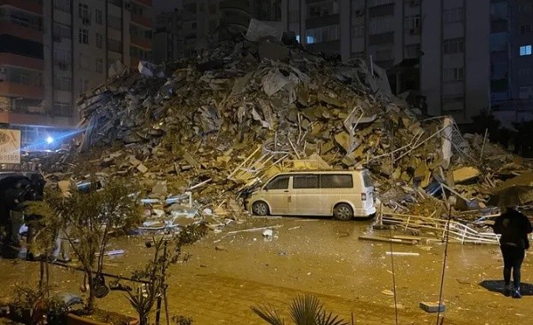 Hàng nghìn người thương vong sau động đất mạnh ở Thổ Nhĩ Kỳ