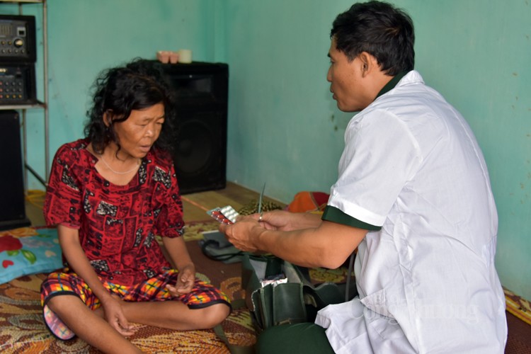 Tự hào những thầy thuốc mang quân hàm xanh miền biên viễn Tự hào những thầy thuốc mang quân hàm xanh miền biên viễn