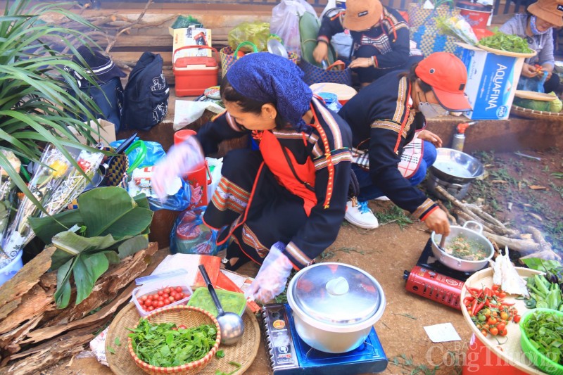 Gắn kết nghĩa tình các dân tộc tại thành phố Buôn Ma Thuột Gắn kết nghĩa tình các dân tộc tại thành phố Buôn Ma Thuột