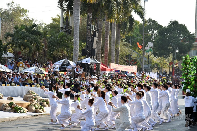 Hàng nghìn du khách tham dự Lễ hội đường phố Buôn Ma Thuột 2023 Hàng nghìn du khách tham dự Lễ hội đường phố Buôn Ma Thuột 2023