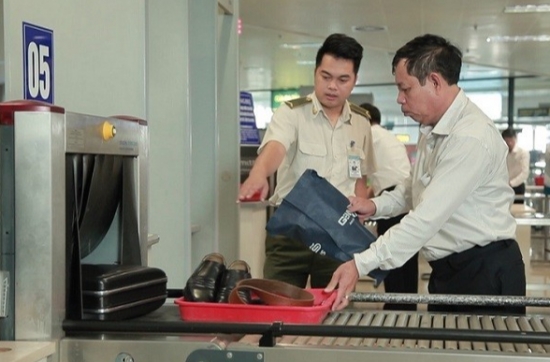 Bộ Giao thông Vận tải xử lý nghiêm vi phạm về vận chuyển hàng lậu, gian lận thương mại