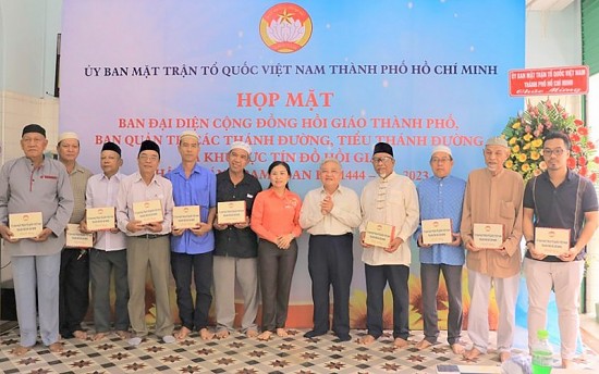 Cộng đồng Hồi giáo có nhiều đóng góp cho sự phát triển TP. Hồ Chí Minh