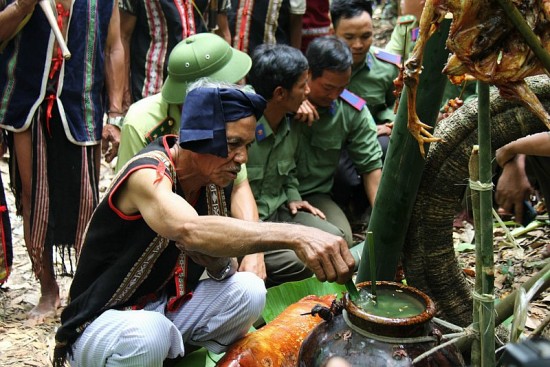 Người Jrai ở Gia Lai: Rộng ràng ngày lễ Cúng rừng