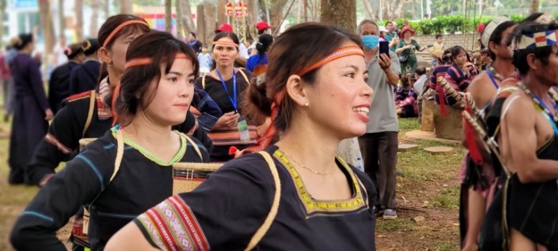 Sắc màu đa dạng, độc đáo từ văn hoá truyền thống tỉnh Gia Lai Sắc màu đa dạng, độc đáo từ văn hoá truyền thống tỉnh Gia Lai