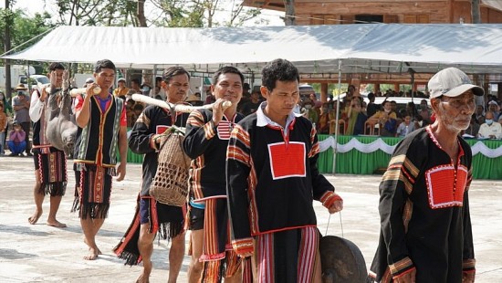 Lễ hội Yang Pơtao Apui: Cầu mưa trên núi thần – Văn hóa tín ngưỡng đặc sắc của người Jrai