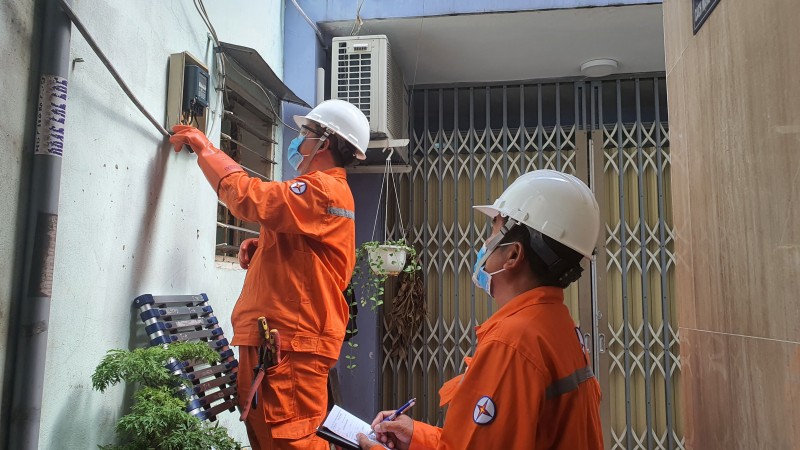 Sở Công Thương TP.HCM đề nghị thực hiện nghiêm các giải pháp cấp bách để tiết kiệm điện
