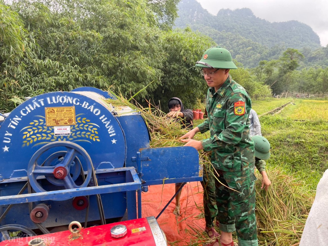 Quảng Bình: Bà con đồng bào Rục vào vụ mùa gặt