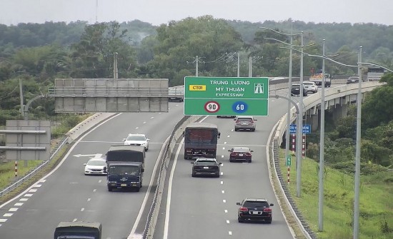 Không để giải phóng mặt bằng và thiếu vật liệu ‘ghìm chân’ tiến độ cao tốc