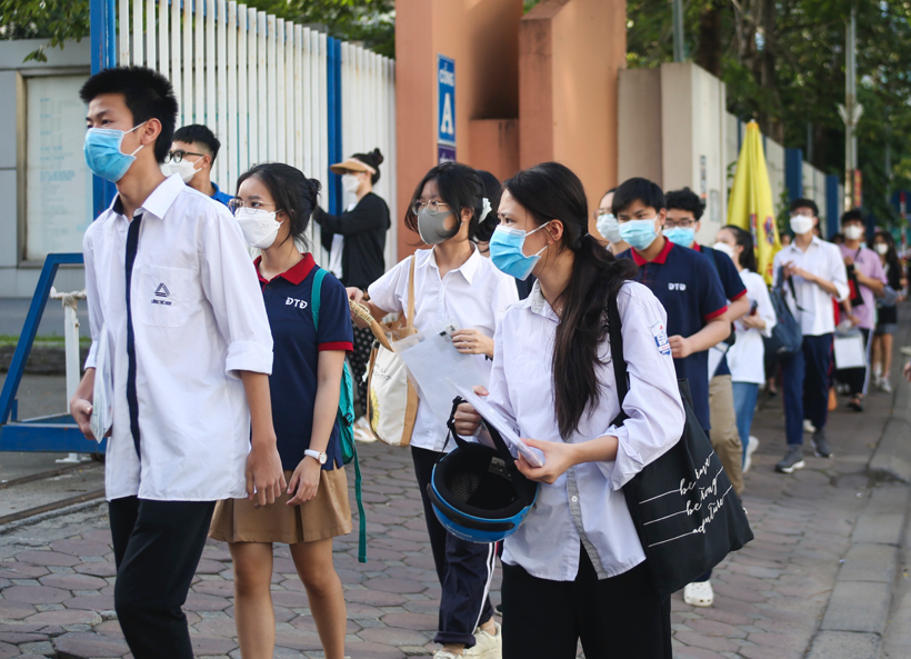Tuyển sinh lớp 10: Gần 107.000 thí sinh Hà Nội bước vào môn thi đầu tiên
