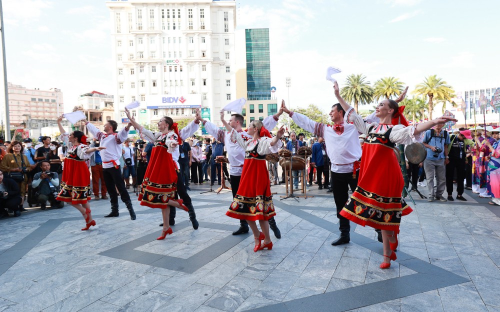Giao thoa, lan toả văn hóa dân tộc - nhìn từ Festival Huế 2022