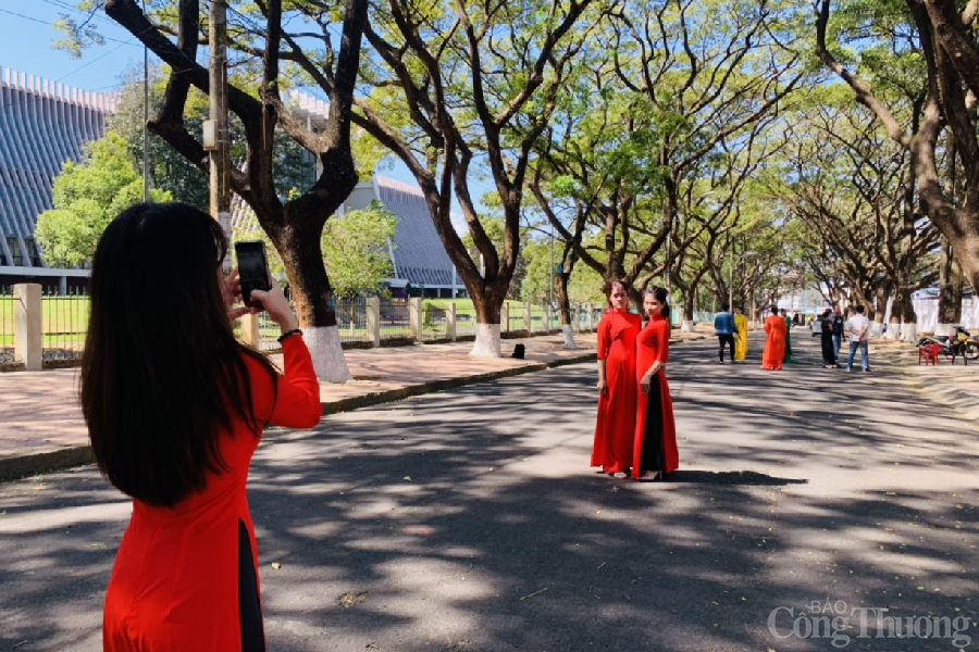 Quảng bá văn hóa Tây Nguyên thông qua bích họa đường phố Quảng bá văn hóa Tây Nguyên thông qua bích họa đường phố