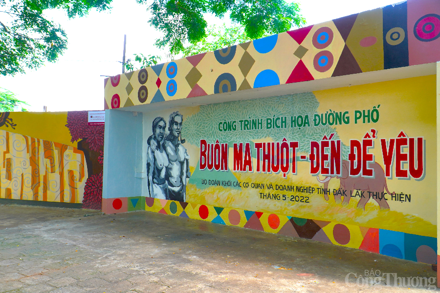 Quảng bá văn hóa Tây Nguyên thông qua bích họa đường phố Quảng bá văn hóa Tây Nguyên thông qua bích họa đường phố