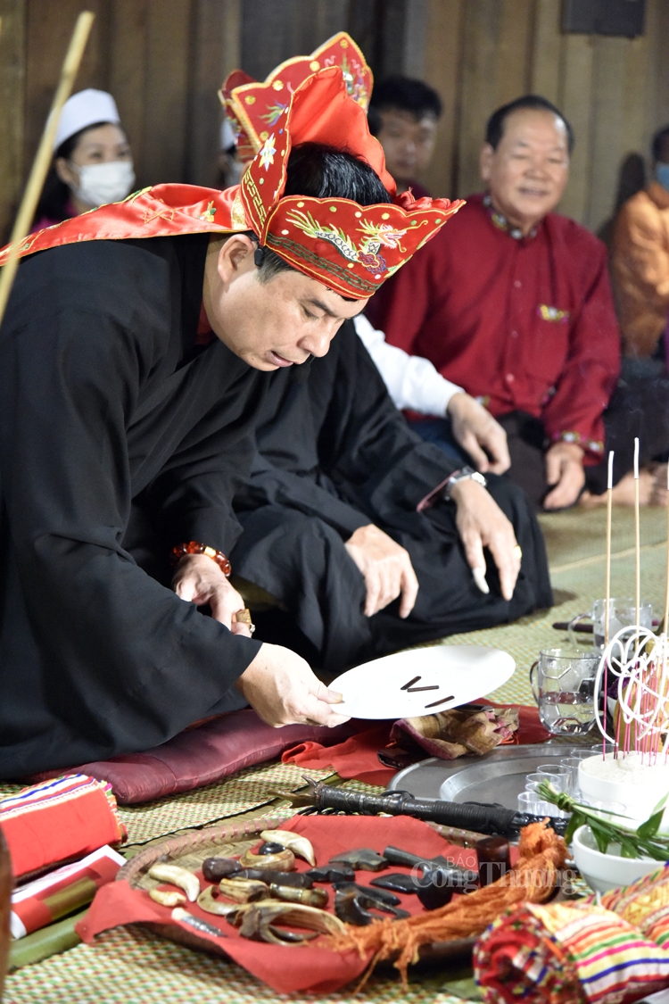 Nghi lễ Mát nhà của dân tộc Mường Nghi lễ Mát nhà của dân tộc Mường