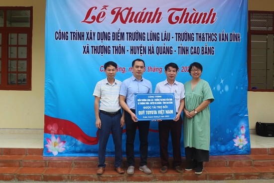 Mang ánh sáng tri thức đến vùng cao Lũng Lâu, tỉnh Cao Bằng